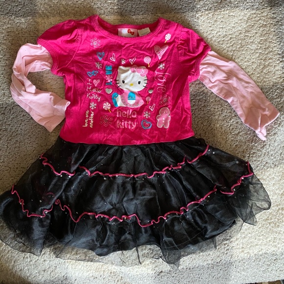 Girl’s 24 months long sleeve Hello Kitty dress - Picture 1 of 2